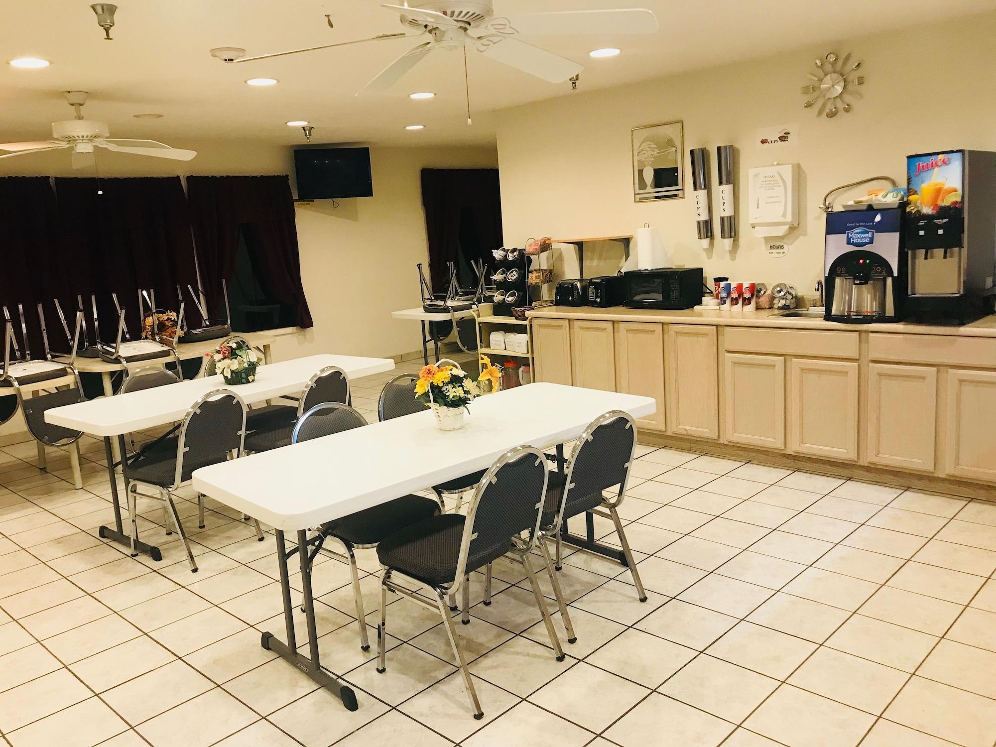 Pinckneyville Inn And Suites Buitenkant foto