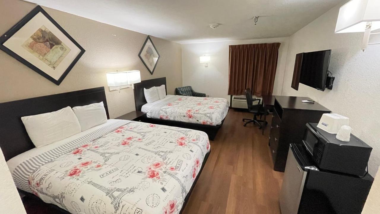 Pinckneyville Inn And Suites Buitenkant foto