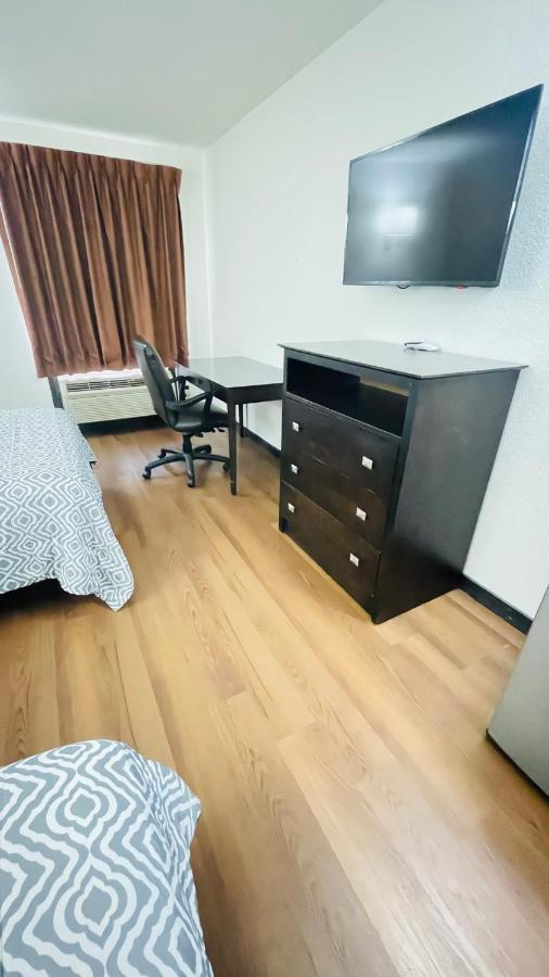 Pinckneyville Inn And Suites Buitenkant foto
