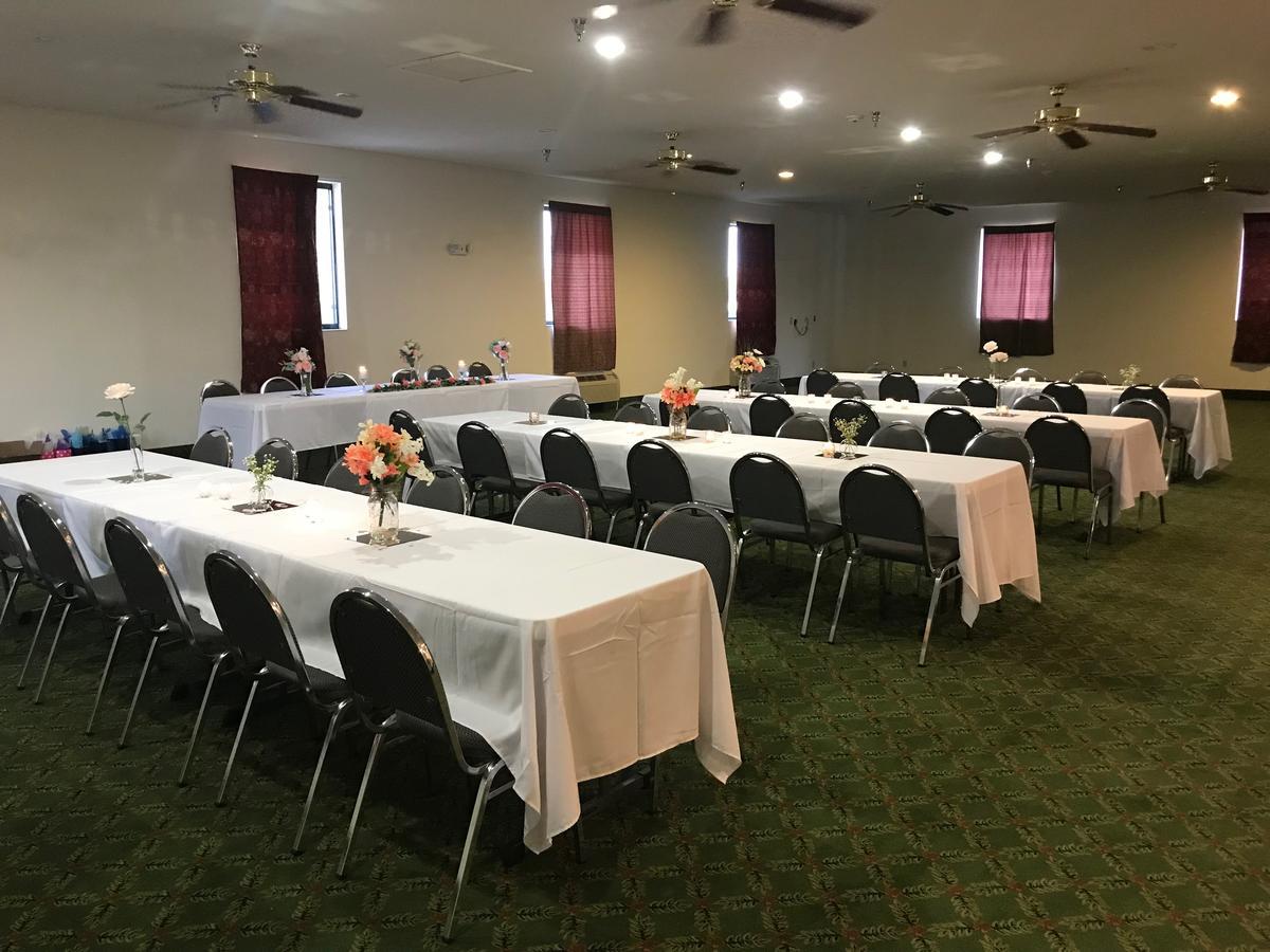 Pinckneyville Inn And Suites Buitenkant foto