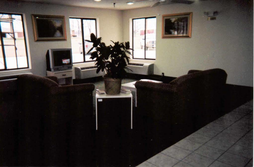 Pinckneyville Inn And Suites Buitenkant foto
